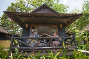 Mook Lanta Resort has fan and aircon bungalows