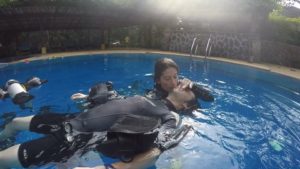 Rescue excersizes in the pool at Lanta Island Resort