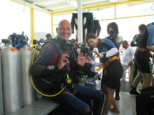 Fun Diving 1 Tag Spaßtauchen auf ADA Numchock 9 Dag Duiken